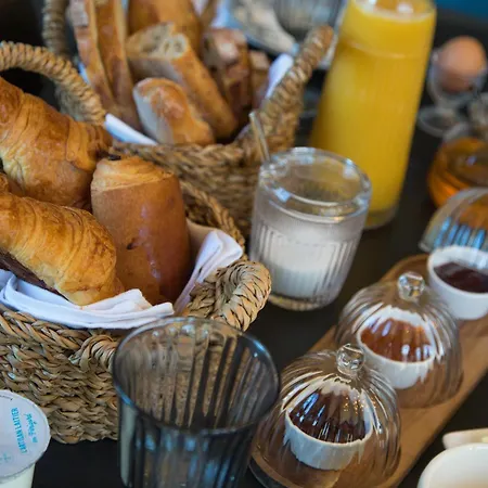 Manoir Majoral Bed & Breakfast